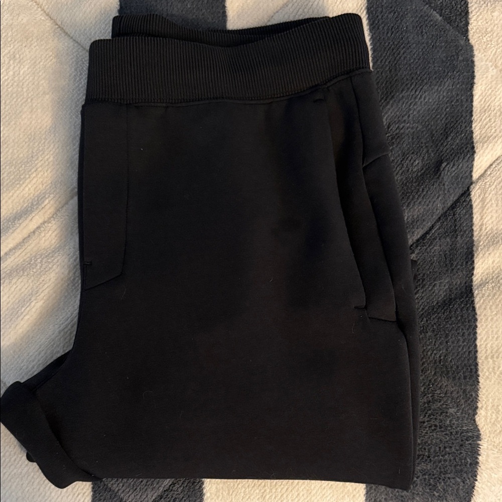 UNRL Black Men's Sweatpants